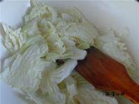 白菜炒木耳的做法步骤7