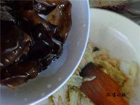 白菜炒木耳的做法步骤9