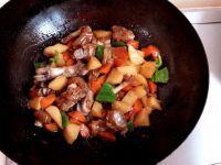 土豆炖小蹄的做法步骤9