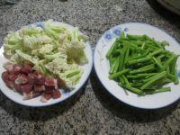 咸肉空心菜梗炒花菜的做法步骤1