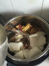 腊排萝卜汤的做法步骤8