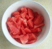 西瓜冰棒的做法步骤3