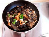 酱茄炖豆的做法步骤7