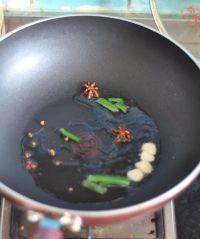 西芹炒腊肉的做法步骤2