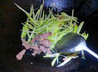 肉丝炒佛手瓜的做法步骤3