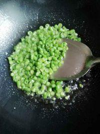 清炒豆角碎的做法步骤5